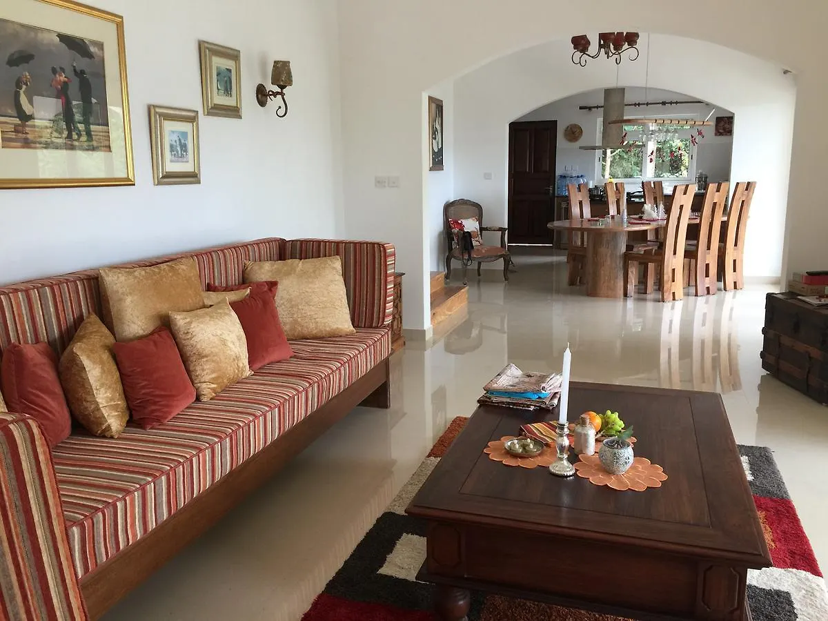 Villa Karibu Au Cap 0*,
